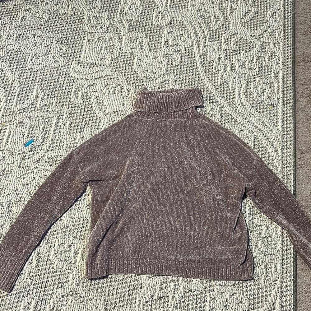 Winter turtleneck, fairly worn